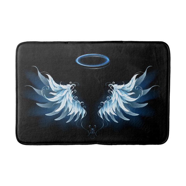 Blue Glows Angel Wings auf schwarzem Hintergrund Badematte (Vorderseite)