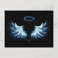 Blue Glows Angel Wings auf schwarzem Hintergrund