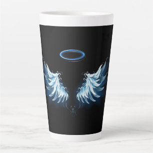 Blue Glows Angel Wings auf schwarzem Hintergrund Milchtasse