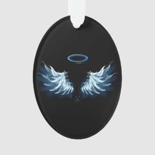 Blue Glows Angel Wings auf schwarzem Hintergrund Ornament