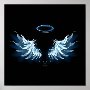 Blue Glows Angel Wings auf schwarzem Hintergrund Poster