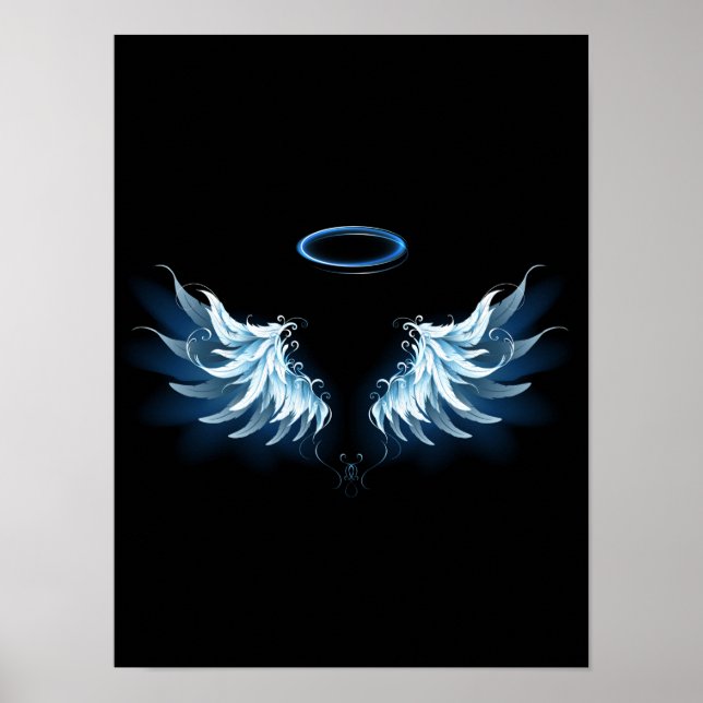Blue Glows Angel Wings auf schwarzem Hintergrund Poster (Vorne)