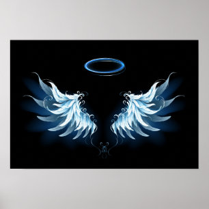Blue Glows Angel Wings auf schwarzem Hintergrund Poster