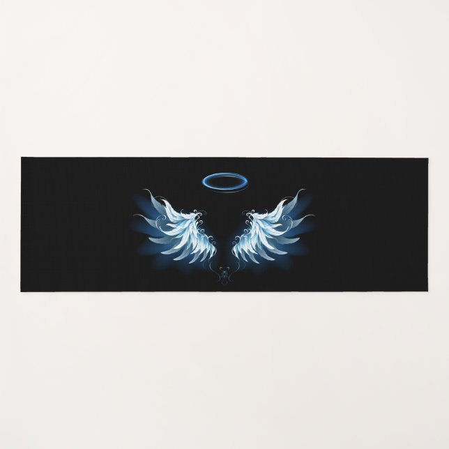 Blue Glows Angel Wings auf schwarzem Hintergrund Yogamatte (Vorderseite (Horizontal))