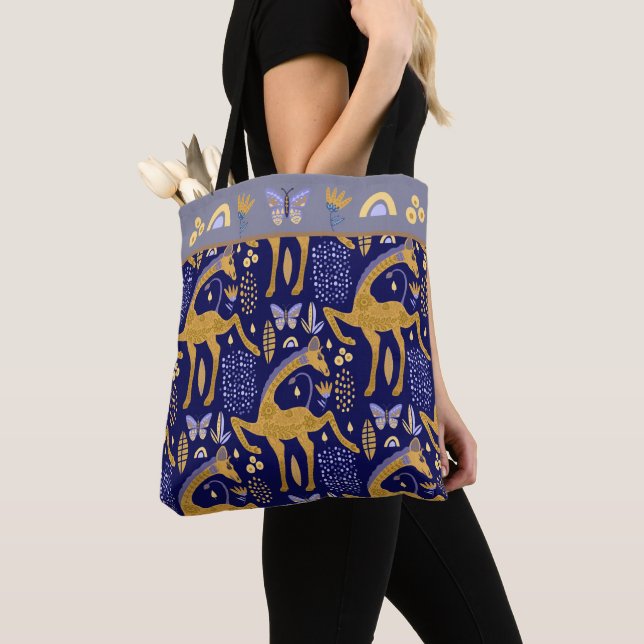 Blue Gold Giraffe Boho Muster (Von Nahem)