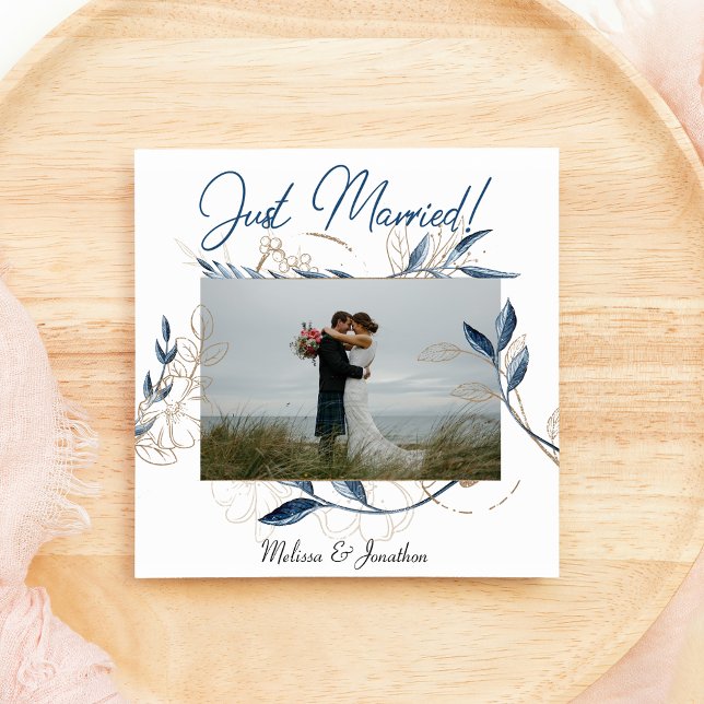 Blue Gold Moderne florale Elegante Hochzeit Ankündigung (Von Creator hochgeladen)