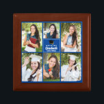 Blue Graduate Foto Collage Custom Abschluss Erinnerungskiste<br><div class="desc">Diese moderne,  blaue Collage Geschenkboxen für Senioren-Fotos zeigt Ihre liebsten 6 Studentenfotos. Dieses Abschluss-Sake-Geschenk enthält eine klassische weiße Typografie Ihres High School- oder Uni-Namens für die Klasse von 2025. Passen Sie dieses Design mit Ihrem geschlossen Jahr unter der schwarzen Graduierenkappe an.</div>