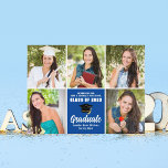 Blue Graduate Foto Collage Moderner Abschluss Postkarte<br><div class="desc">Diese moderne,  blaue Collage aus dem Foto eines Senioren-Absolventen zeigt Ihre liebsten 5 Studentenfotos. Diese Postkarte zeigt die klassische weiße Typografie Ihres High School- oder Uni-Namens für die Klasse 2025. Passen Sie mit Ihrem geschlossen Jahr über der schwarzen Graduierenkappe für großartige Postkarten an.</div>