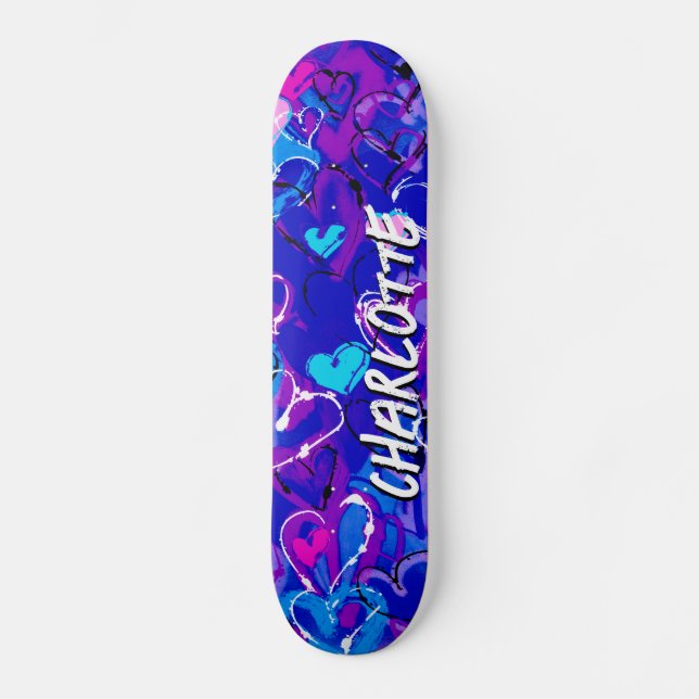 Blue Graffiti Hearts: Fahren mit Stil und Flair Skateboard (Vorderseite)