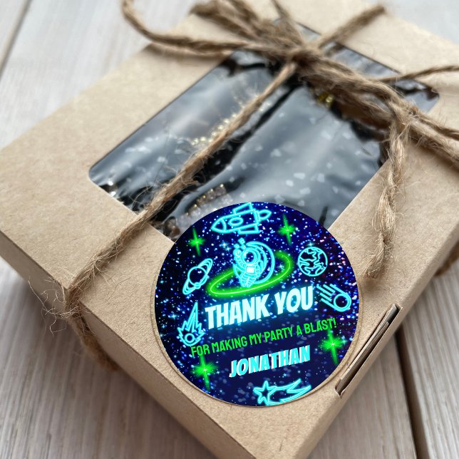 Blue Green Neon Glowing Space Astronaut Thank You Runder Aufkleber (Von Creator hochgeladen)