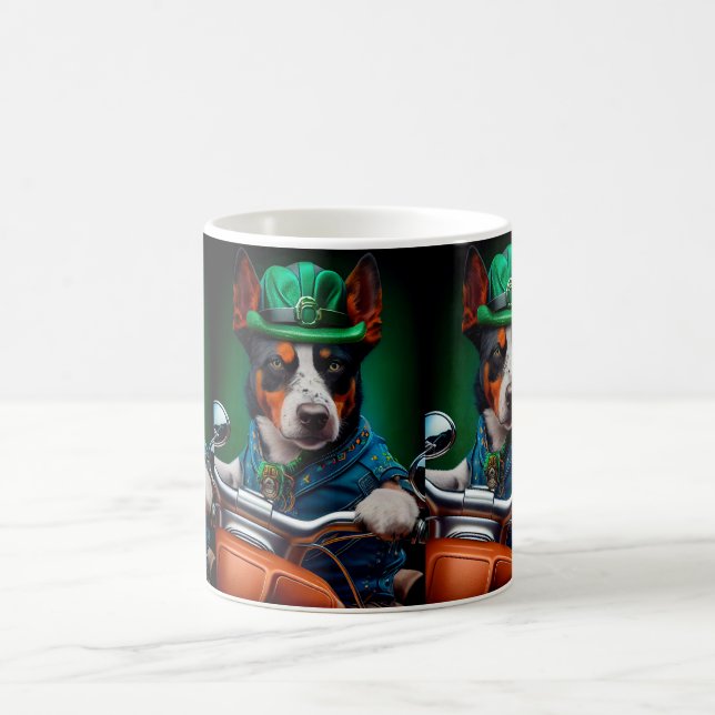 Blue Heeler Dog Fahrrad St. Patrick's Day Kaffeetasse (Mittel)