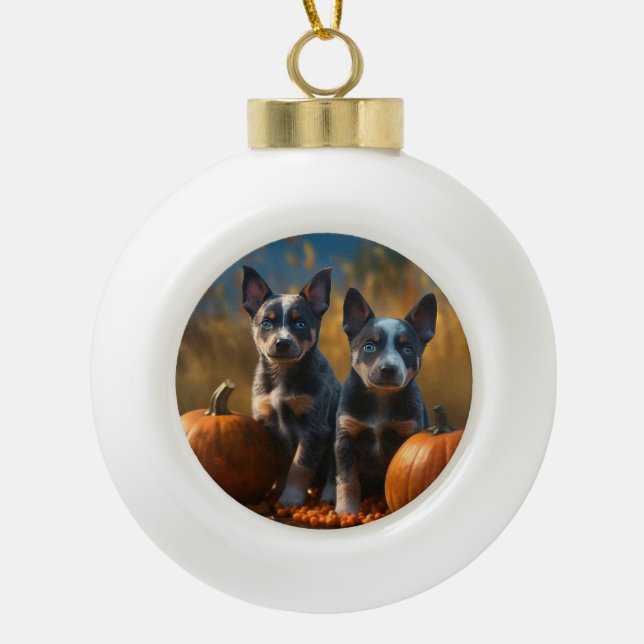 Blue Heeler Welpe Autumn Delight Pumpkin Keramik Kugel-Ornament (Vorderseite)