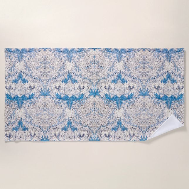 Blue Honeysuckle (von William Morris) Strandtuch (Vorderseite)