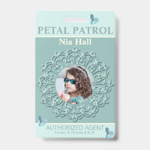 Blue Hues Petal Patrol Flower Abzeichen Ausweis