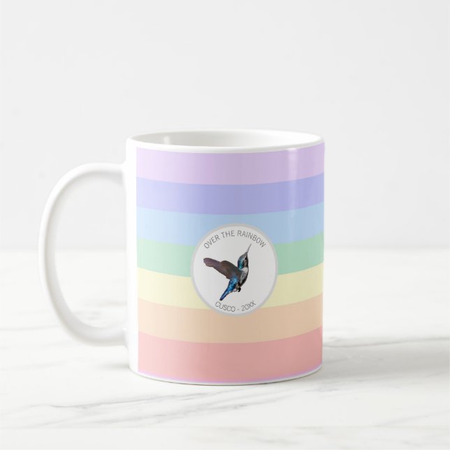 Blue Hummingbird auf Pastel Rainbow Kaffeetasse (Links)