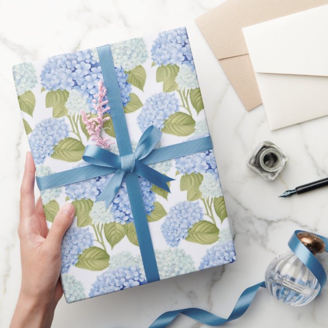 Blue Hydrangea Bliss Geschenkpapier (Schenken)