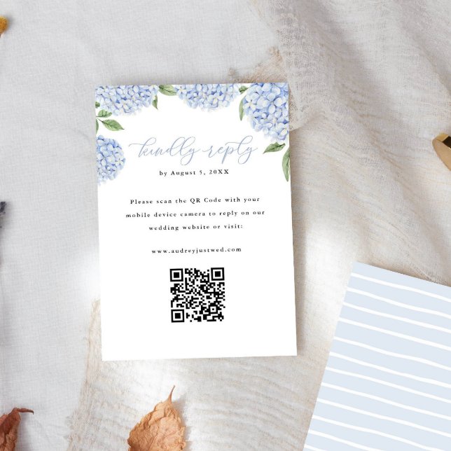 Blue Hydrangea Blooms QR Code Antwort Vertikal (Von Creator hochgeladen)
