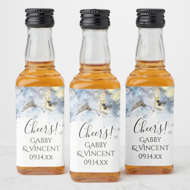 Blue Hydrangea Blume Wasserfarbenhochzeit Alkoholflaschenetikett (Flaschen)