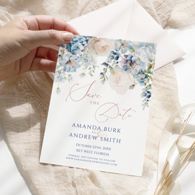 Blue Hydrangea & Blush Rose Save the Date Einladung (Von Creator hochgeladen)