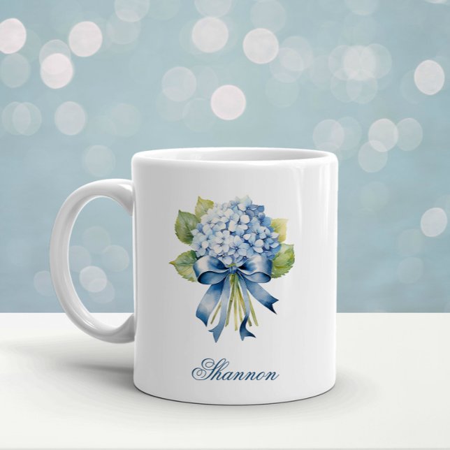 Blue Hydrangea Bouquet Bridesmaid Kaffeetasse (Bridesmaid Mug Blue Hydrangea Bouquet)