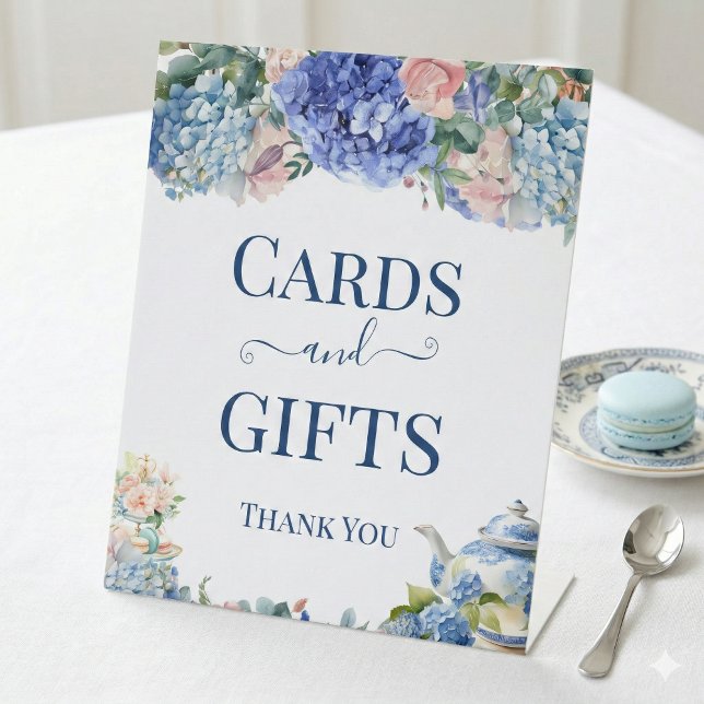 Blue Hydrangea Bridal Shower Tea Cards & Gifts  Sockelschild (Von Creator hochgeladen)