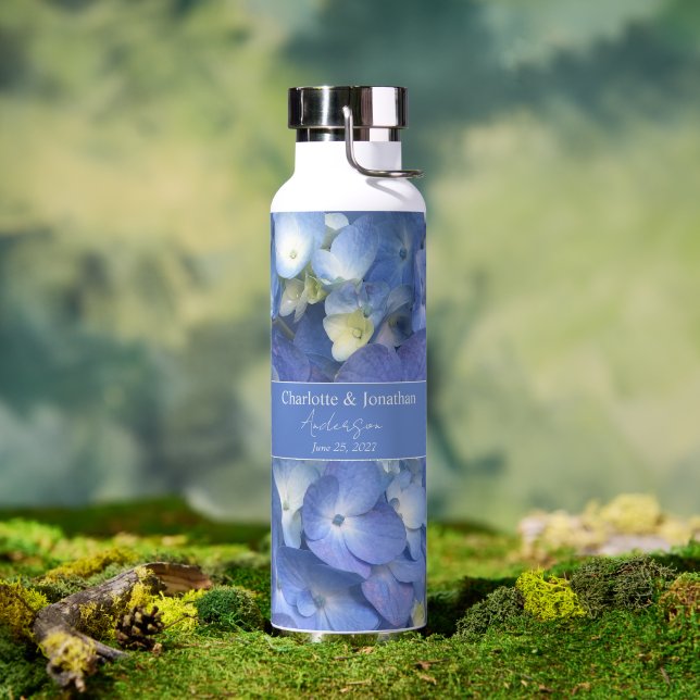 Blue Hydrangea Floral Wedding Personalisiert Names Trinkflasche (Außenbereich (gedreht))