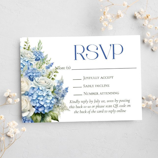 Blue Hydrangea Floral Wedding QR Code Website RSVP Karte (Von Creator hochgeladen)
