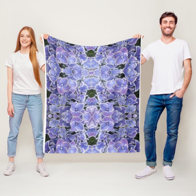 Blue Hydrangea mit weißem Border Fleece Blanket (Beispiel)