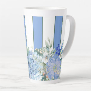 Blue Hydrangea und Floral gestreifte Latte Tasse