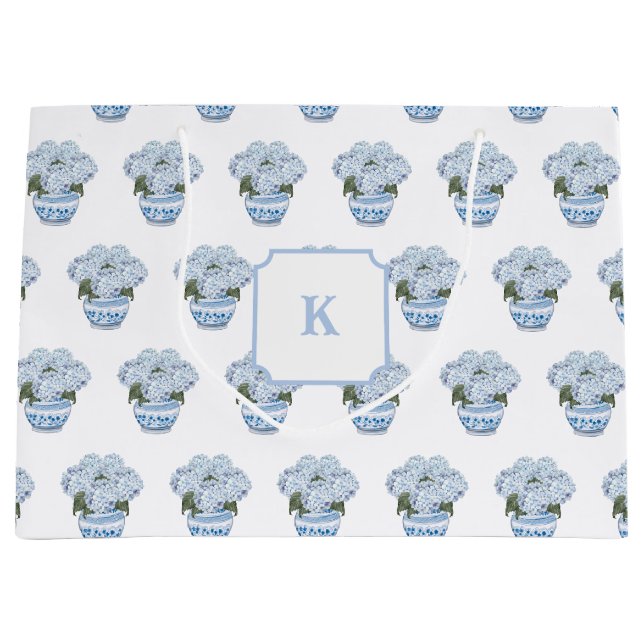 Blue Hydrangeas in Chinoiserie Pot Große Geschenktüte (Vorderseite)