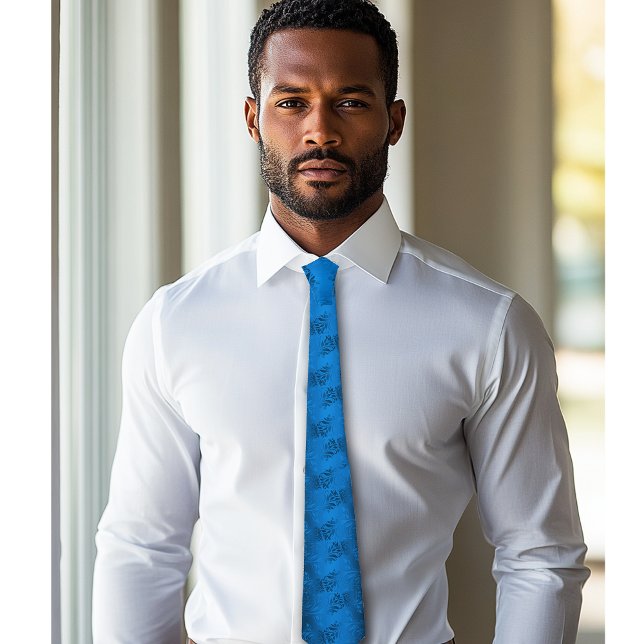 Blue Jacquard Satin Elegant  Krawatte (Man wearing blue tie)