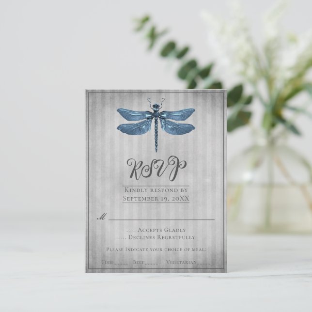 Blue Jeweled Dragonfly Wedding RSVP (Stehend Vorderseite)