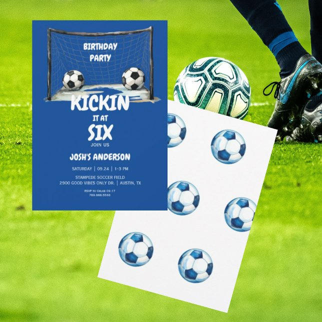 Blue Kickin it Soccer Birthday Party Einladung (Von Creator hochgeladen)