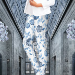 Blue Lady Moderne Vintage botanische Blumentoile Leggings<br><div class="desc">Moderne Vintage Leggings mit Blumenmuster in Blau und Weiß.</div>