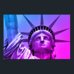 Blue Lila Pop Art Statue of Liberty New York Poster<br><div class="desc">Amerikanische Ikonische Symbole - Historische Freiheitsstatue Nah-up-Foto digital bearbeitetes Poster Artwork</div>