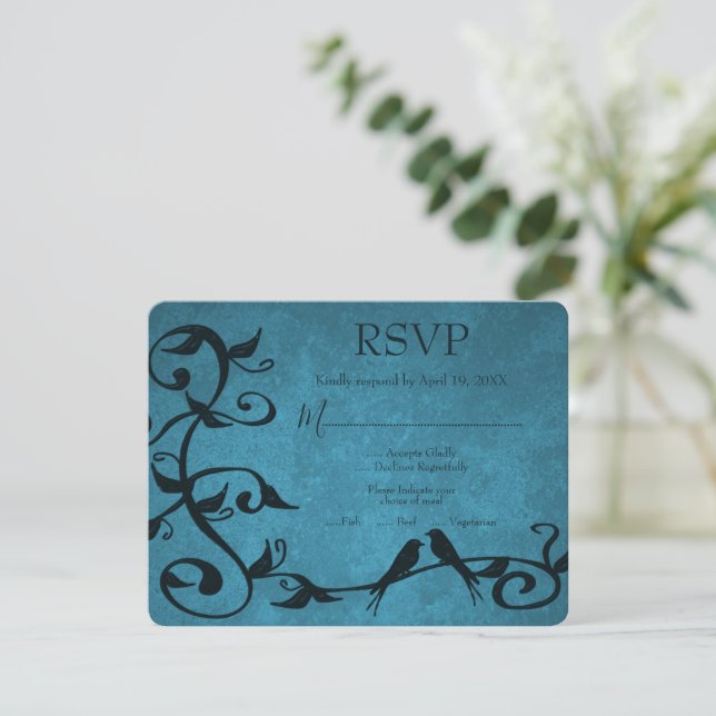 Blue Lovebirds Wedding RSVP Card (Stehend Vorderseite)