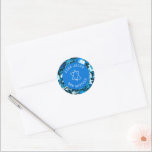 Blue Marble Star von David Custom Bar Bat Mitzvah Runder Aufkleber<br><div class="desc">Ideal für eine Fledermausmitzvah, Bar mitzvah oder andere jüdische Feiern! Handgemachte abstrakte Kunst für Sie. Vollständig anpassbar! Klicken Sie auf "Personalisieren" oben, um den Text zu bearbeiten. Klicken Sie auf "Bearbeiten mit dem Designwerkzeug", um die Schriftart, Farben und Einstellungen anzupassen. Auch können Sie den Sticker und die einzigartigen Formen leicht...</div>