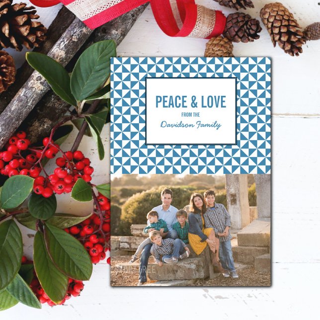 Blue Modern Triangle Holiday Foto Card Einladung (Blue Modern Triangles Holiday Photo Card)