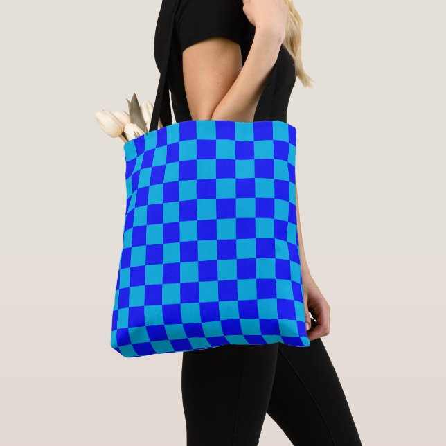 Blue Monochrome Checkerboard Pattern (Von Nahem)