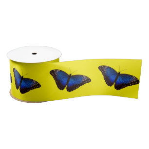 Blue Morpho Butterfly auf hellgelb Satinband