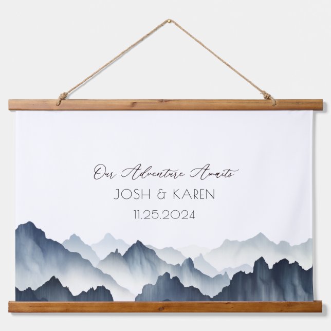 Blue Mountain Alternative Wedding Guest Book Wandteppich Mit Holzrahmen (Vorne)