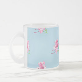 Blue mug with pink Lilly's  Mattglastasse