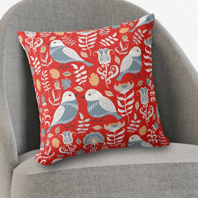 Blue Nordic Bird auf Red Pattern Throw Pillow Kissen (Von Creator hochgeladen)