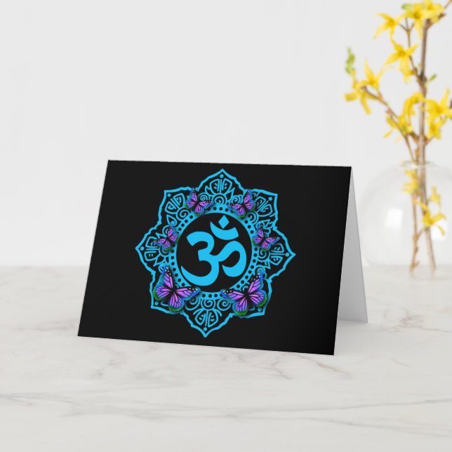 Blue ohm mandala Design mit lila Schmetterlingen Karte (Gelbe Blume)