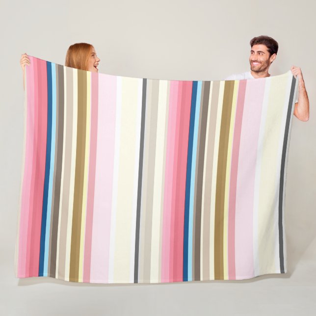 Blue, pink, almond and coffee stripes fleecedecke (Beispiel)