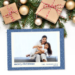 Blue Polka Dot Snow Simple Holiday Foto Card Feiertagskarte<br><div class="desc">Wünschen Sie Freunden und Familie ein frohes Weihnachtsfest mit dieser niedlichen Karte mit einem schlichten blau-weißen Polka Punkt Schneemuster,  personalisiert mit Ihrem Foto,  Gruß und Namen.</div>