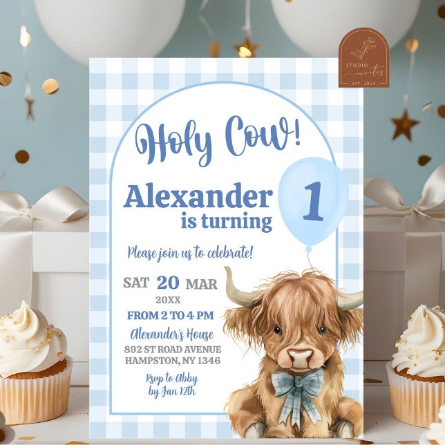 Blue Preppy Gingham Cow Boy First Birthday Einladung (Von Creator hochgeladen)