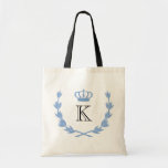 Blue Princess Crown & Monogram Tragetasche<br><div class="desc">Einfache, moderne, niedliche, mädchenhafte und trendige königliche Königin oder Prinzessin-Krone, moderne Blätter oder Kleider-Muster oder Design in Blue für Leinwand Tragetaschen. Wählen Sie Ihre Größe und Stil der Tasche. Klicken Sie auf den Button "Anpassen", um Ihr Geschenk durch personalisiertes individuelles Monogramm zu personalisieren. Wählen Sie Ihren eigenen Schriftart und Ihre...</div>