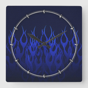 Blue Racing Flames on Carbon Fiber Print Quadratische Wanduhr
