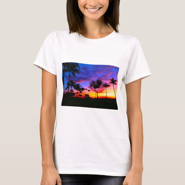Blue Red Sunset Exotic Hawaiian Beach Palm Bäume T-Shirt (Vorderseite)